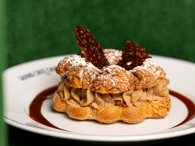 Le Grand Café Capucines PARIS-BREST GRAND CAFÉ