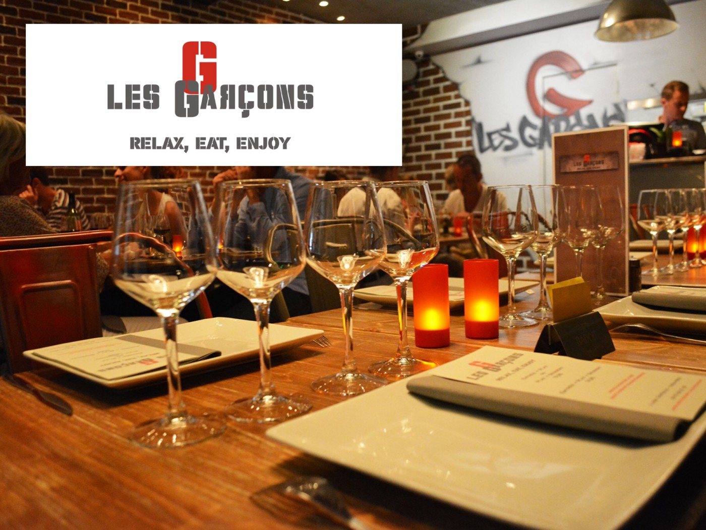 LES GARÇONS