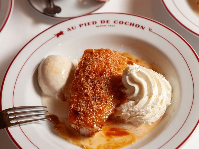 Au Pied de Cochon Ananas rôti