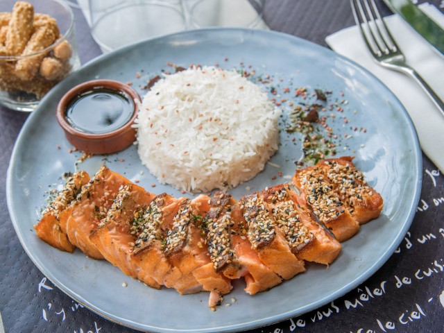 Les Pieds Dans L Eau French Restaurant Neuilly Sur Seine
