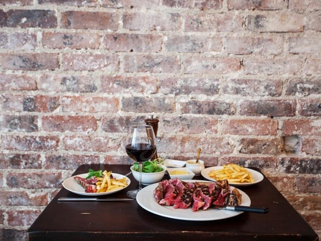 Le Chalet De Neuilly Restaurant Francais Neuilly Sur Seine