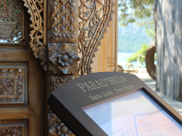 Paradisula Restaurant