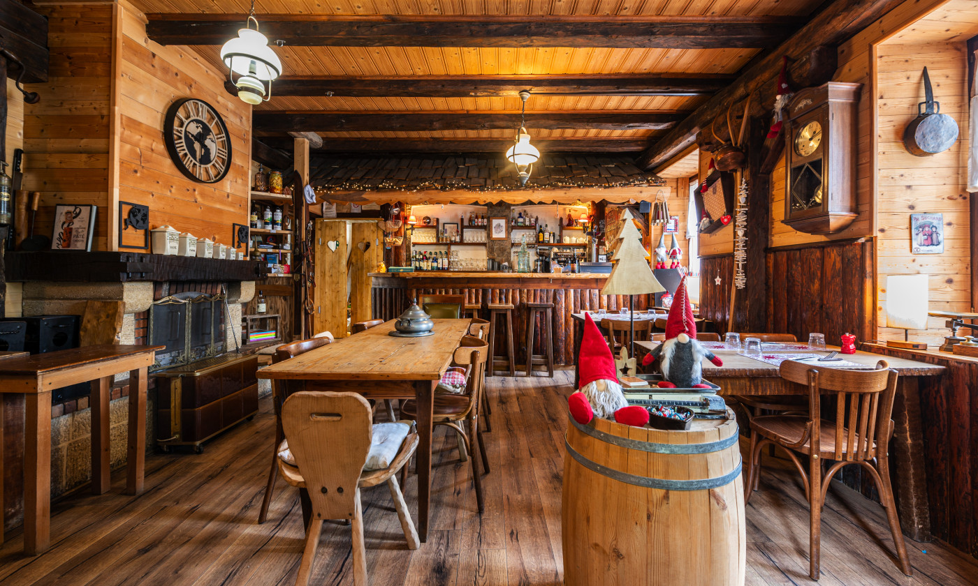 AUBERGE DES-PRES ブラウン 40 DSC_7482_79809f86-37d6-4b18-