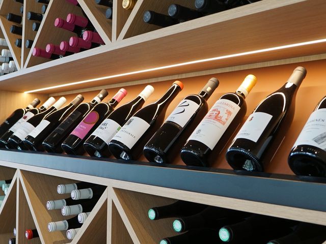 FRENZI Frenzi-cave-vins2