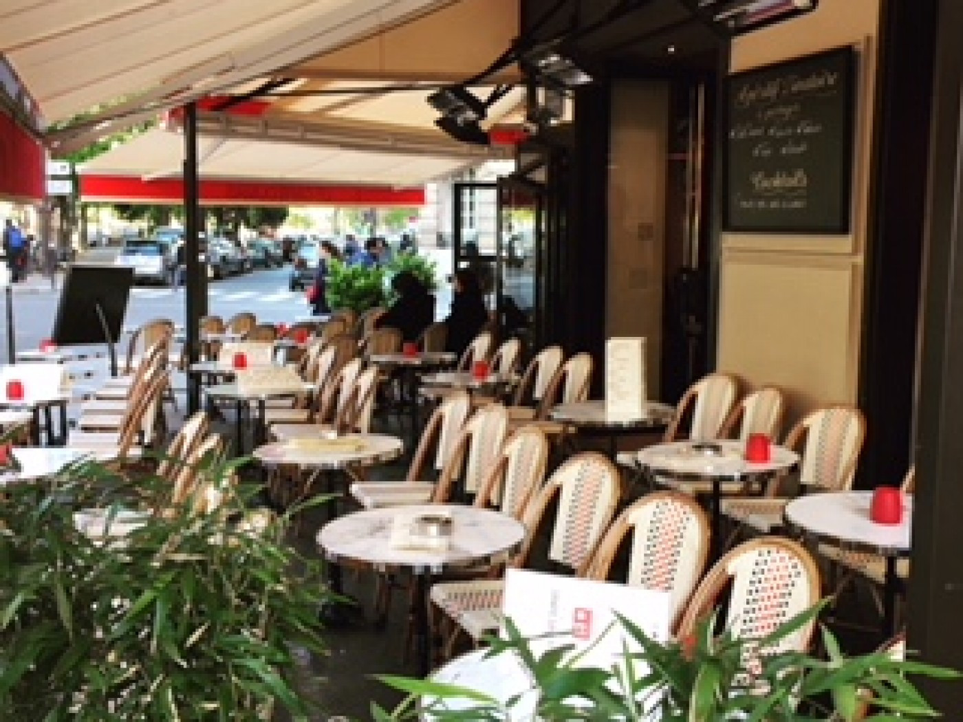 Le Café Dumas