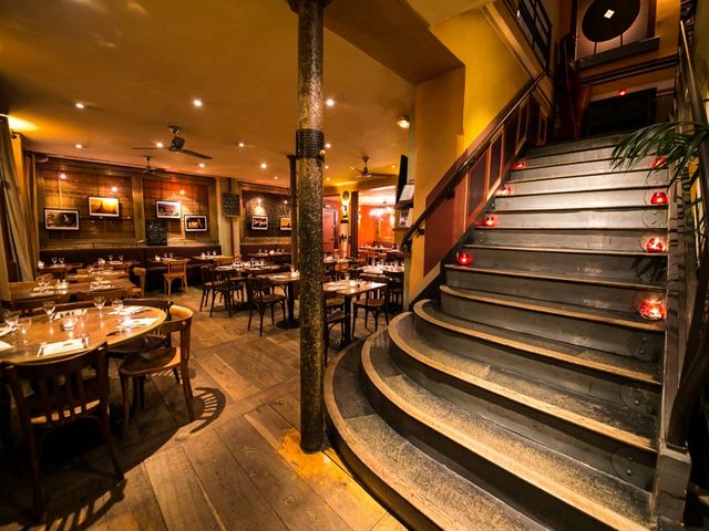 Zango Paris 1er Zango salle à manger.jpg