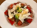 Photo Carpaccio de langue de bœuf, piquillos et salade provençale - CHEZ MICHEL