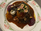 Photo Grouse d’Écosse, fois gras, fricassée de girolles et sauce au anchois - CHEZ MICHEL