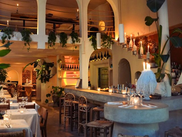 AMA Salle et bar sous les arches, restaurant méditerranéen Paris 10e