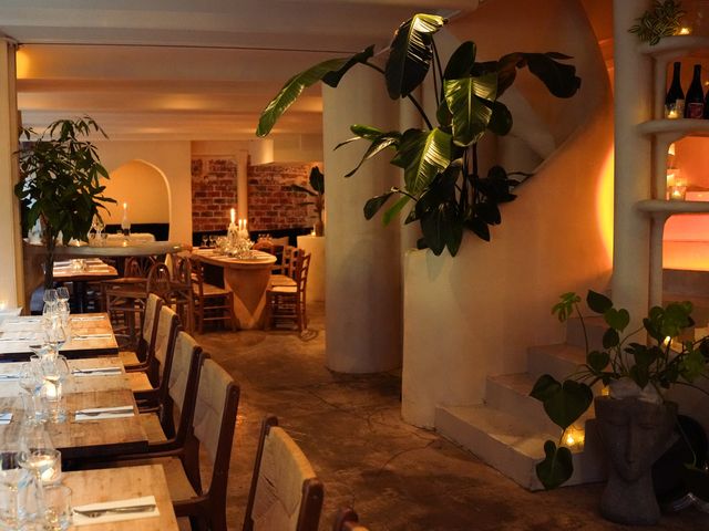 AMA Salle aux bougies et plantes tropicales