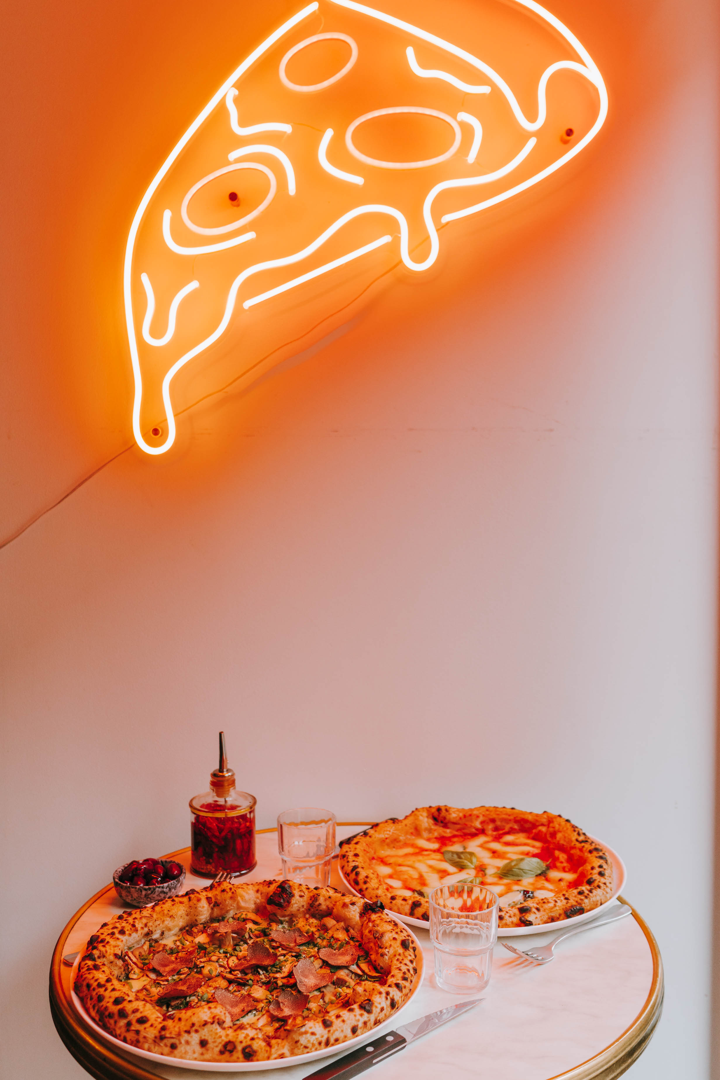 Mono - Restaurant - Pizza Napolitaine