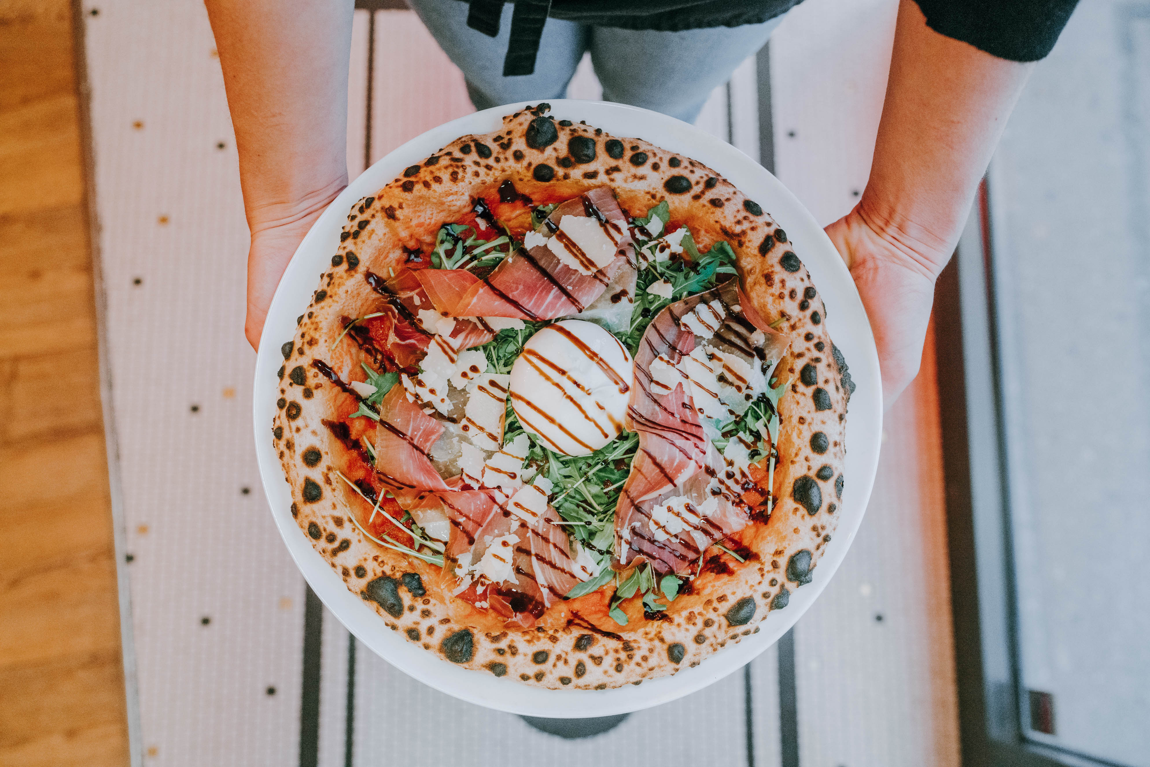 Mono - Restaurant - Pizza Napolitaine