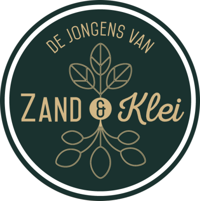 De jongens zand en klei