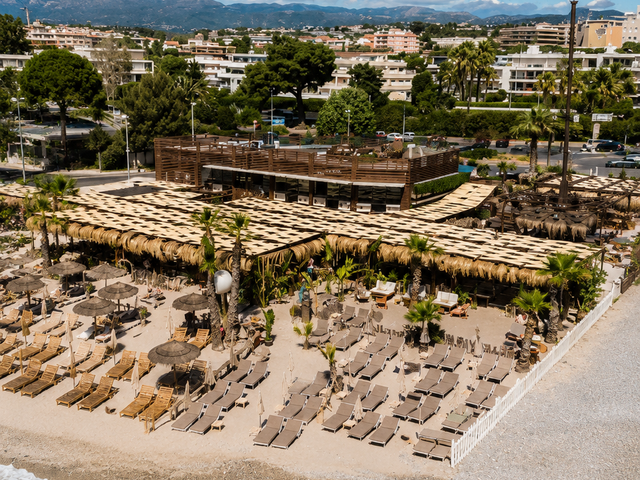 Beach Club 