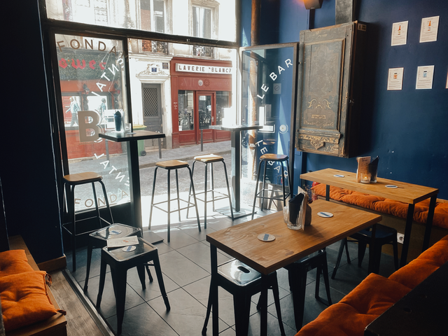 Le Bar Fondamental - L.B.F. - Pigalle Espace cosy